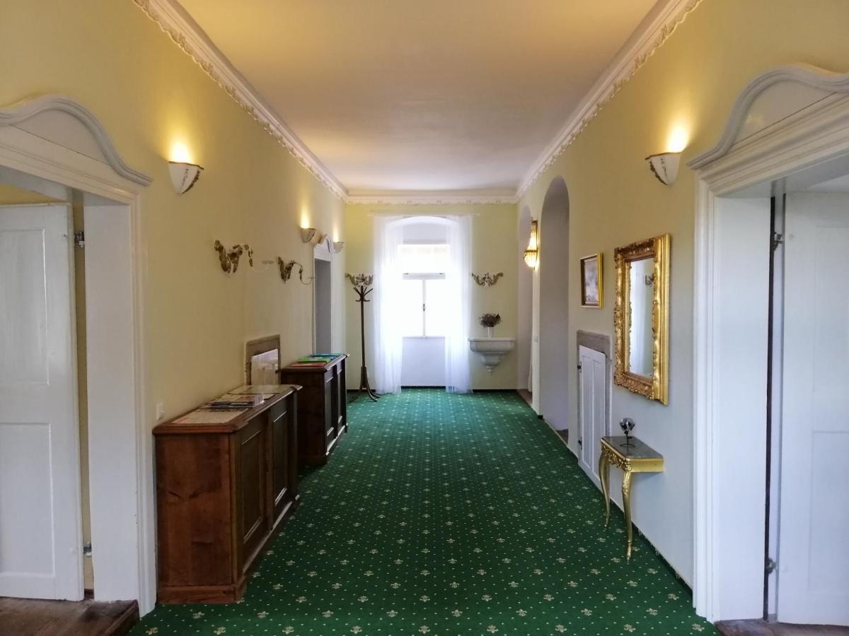 Apartman Fara Vcelakov Extérieur photo